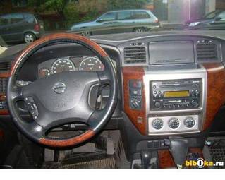 2005 Nissan Patrol Photos