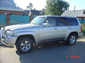 2005 Nissan Patrol Photos