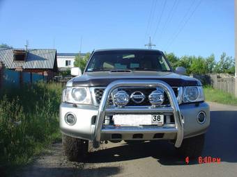 2005 Nissan Patrol Pictures