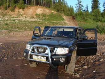 2005 Nissan Patrol Pictures