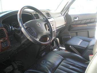 2006 Nissan Patrol Photos