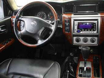 2006 Nissan Patrol Photos