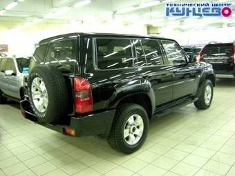 2006 Nissan Patrol Photos