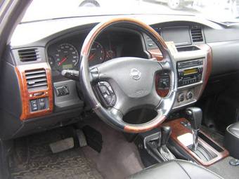 2006 Nissan Patrol Pictures