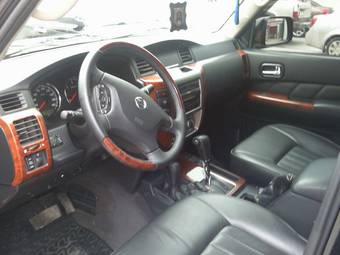 2007 Nissan Patrol Images