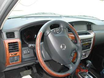 2008 Nissan Patrol Pictures