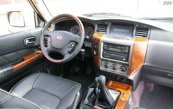 2008 Nissan Patrol Photos