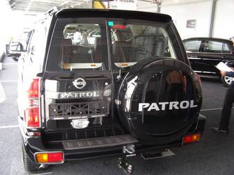 2008 Nissan Patrol Photos