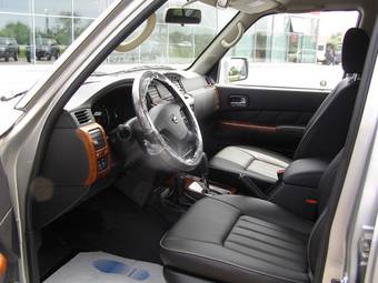 2008 Nissan Patrol Photos