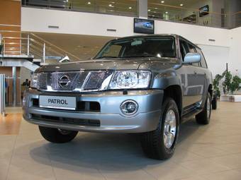 2008 Nissan Patrol Photos