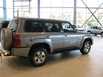 2008 Nissan Patrol Photos