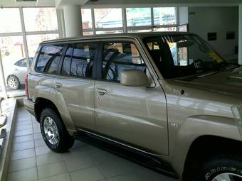 2008 Nissan Patrol Photos