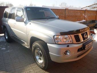2008 Nissan Patrol Pictures