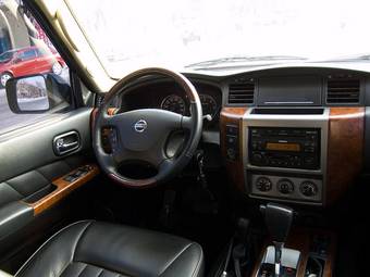 2008 Nissan Patrol Pictures