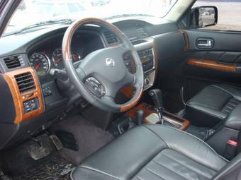 2008 Nissan Patrol Photos