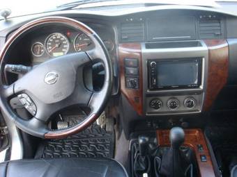 2008 Nissan Patrol Pictures