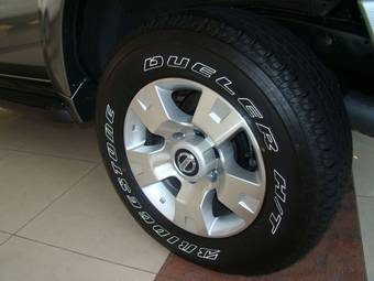 2009 Nissan Patrol Pictures