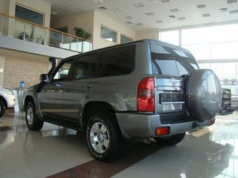 2009 Nissan Patrol Pictures