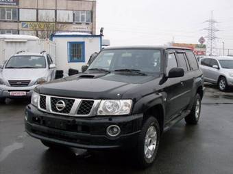 2009 Nissan Patrol Photos