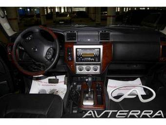 2009 Nissan Patrol Wallpapers