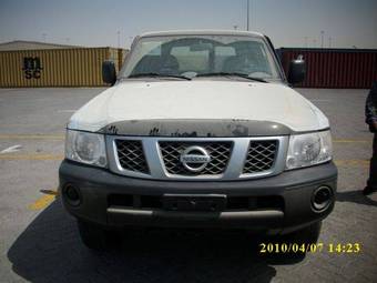 2009 Nissan Patrol Photos