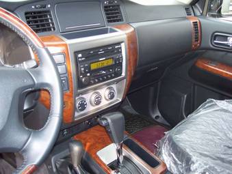 2009 Nissan Patrol Pics