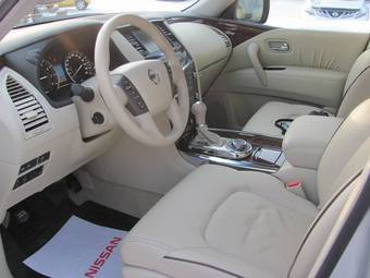 2010 Nissan Patrol Photos