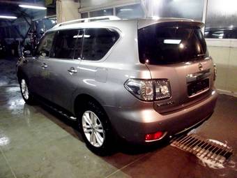2010 Nissan Patrol Photos