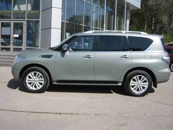 2010 Nissan Patrol Photos