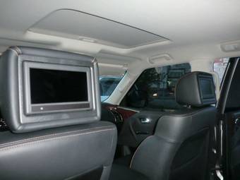 2010 Nissan Patrol Photos