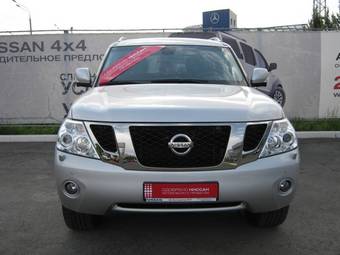 2010 Nissan Patrol Photos