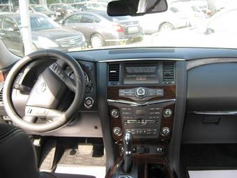 2010 Nissan Patrol Pictures