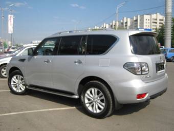 2010 Nissan Patrol Photos