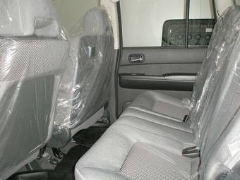 2011 Nissan Patrol Images
