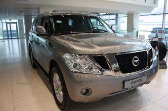 2011 Nissan Patrol Photos