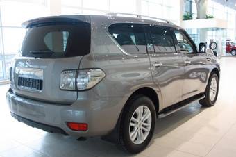 2011 Nissan Patrol Pictures