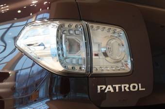 2011 Nissan Patrol Wallpapers