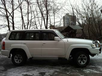 2011 Nissan Patrol Wallpapers