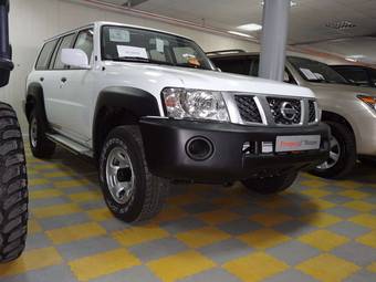2011 Nissan Patrol Pictures