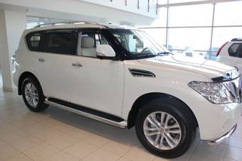 2011 Nissan Patrol Pictures
