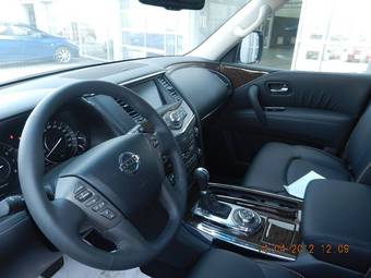 2011 Nissan Patrol Pictures
