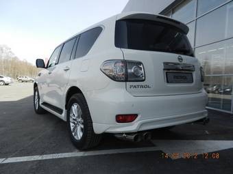 2011 Nissan Patrol Images