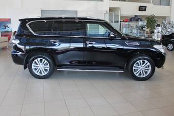 2011 Nissan Patrol Photos