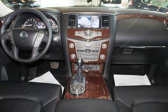 2011 Nissan Patrol Images