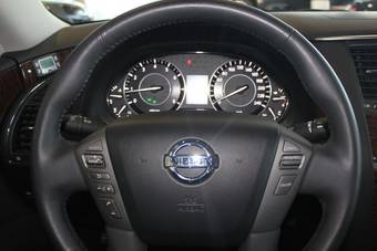 2011 Nissan Patrol Pictures