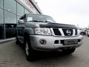 2011 Nissan Patrol Pictures