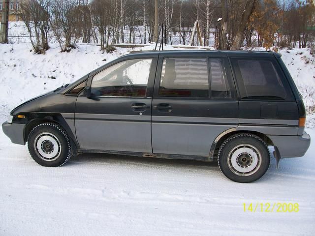 1989 Nissan Prairie