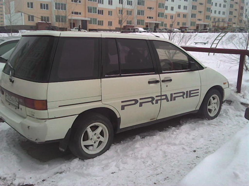 1989 Nissan Prairie