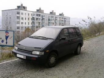 1990 Nissan Prairie