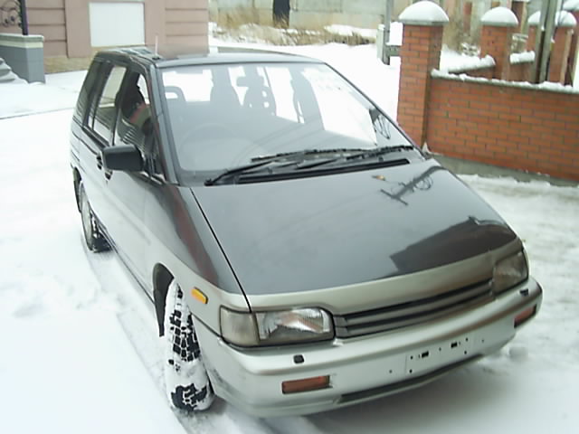 1991 Nissan Prairie